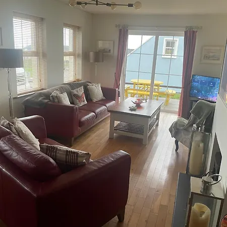 House Overlooking Ballinskelligs Bay *