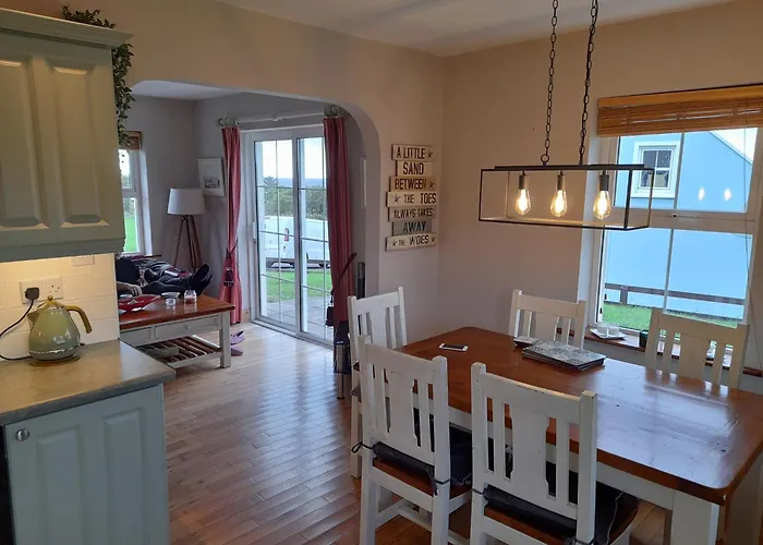 House Overlooking Ballinskelligs Bay *